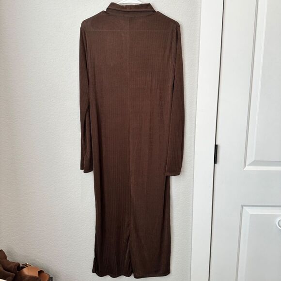NWT Line and Dot Chocolate Brown Ribbed Slinky Button Front Maxi Shirt Dress L - Picture 4 of 7